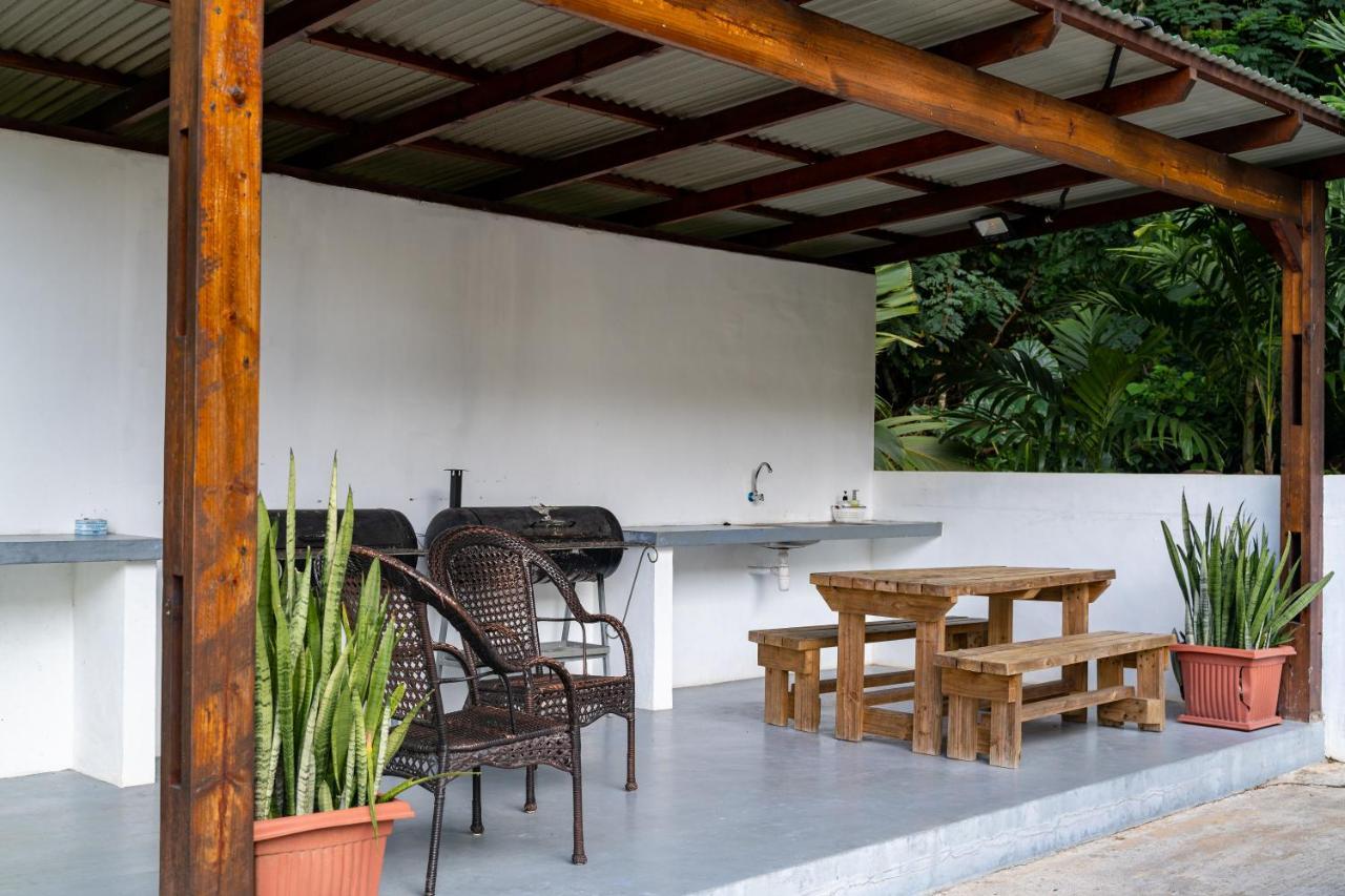 Kanasuk Self Catering Apartments Baie Lazare  Exterior foto